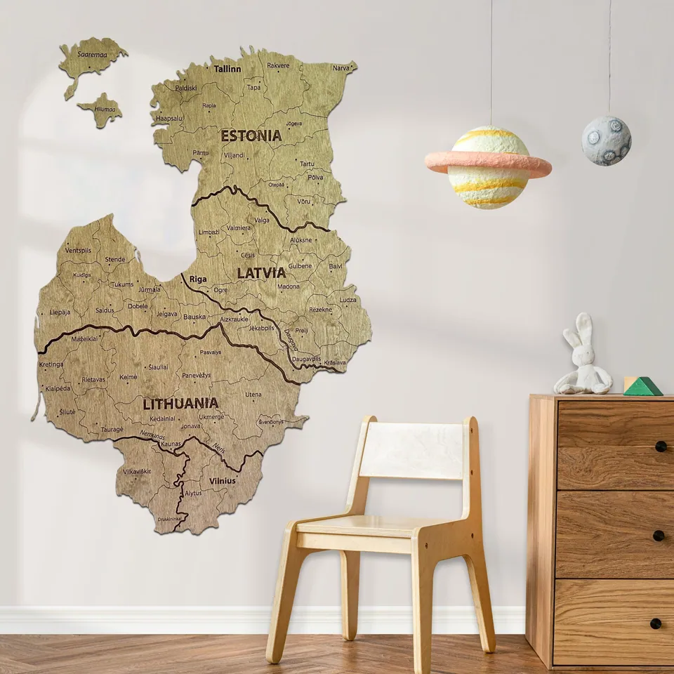Carte des pays baltes en bois